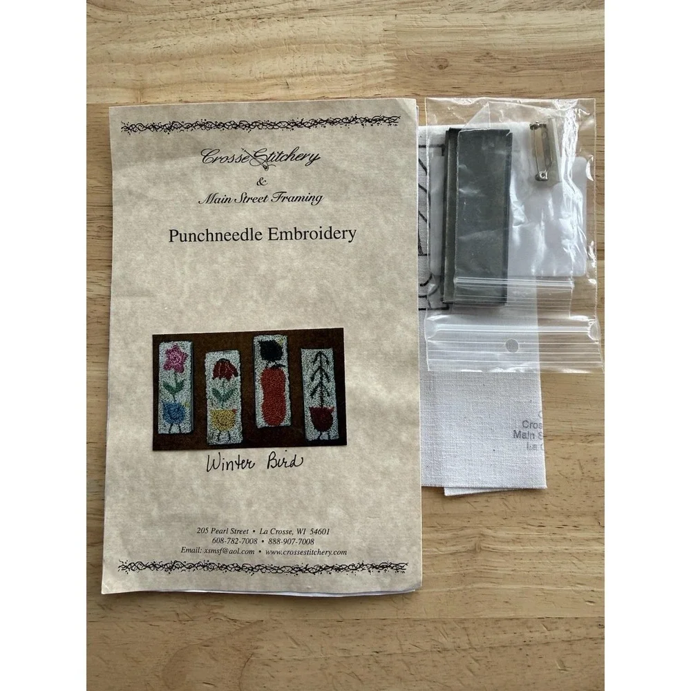 WINTER‎ BIRD Crosse Stitchery Punch Needle Embroidery w Fabric & Tin Pin Pack